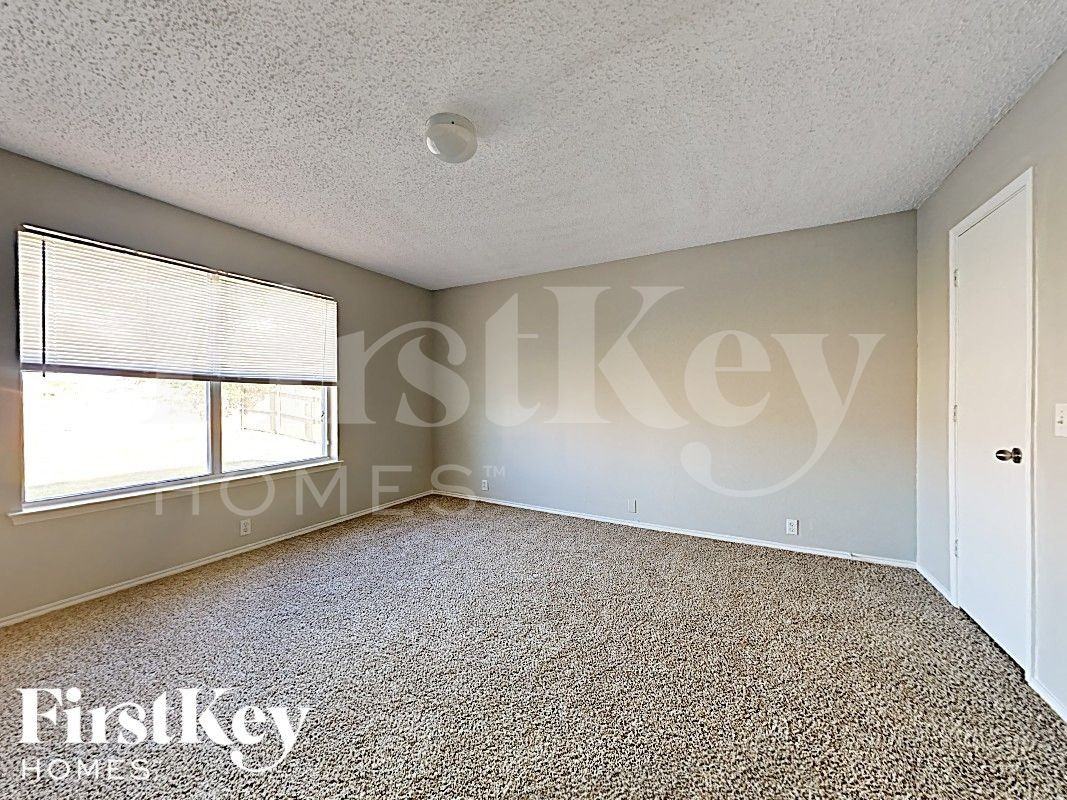 1600 Shady Shores Dr - Photo 6 of 16