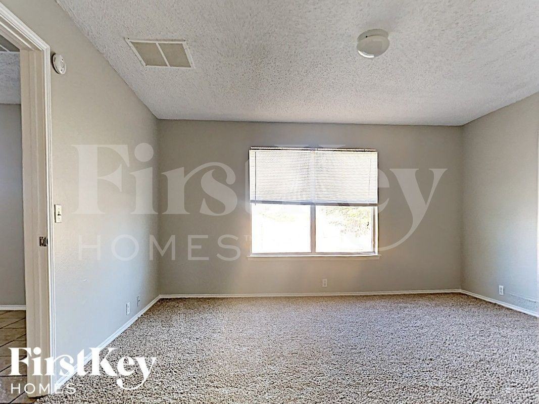 1600 Shady Shores Dr - Photo 7 of 16