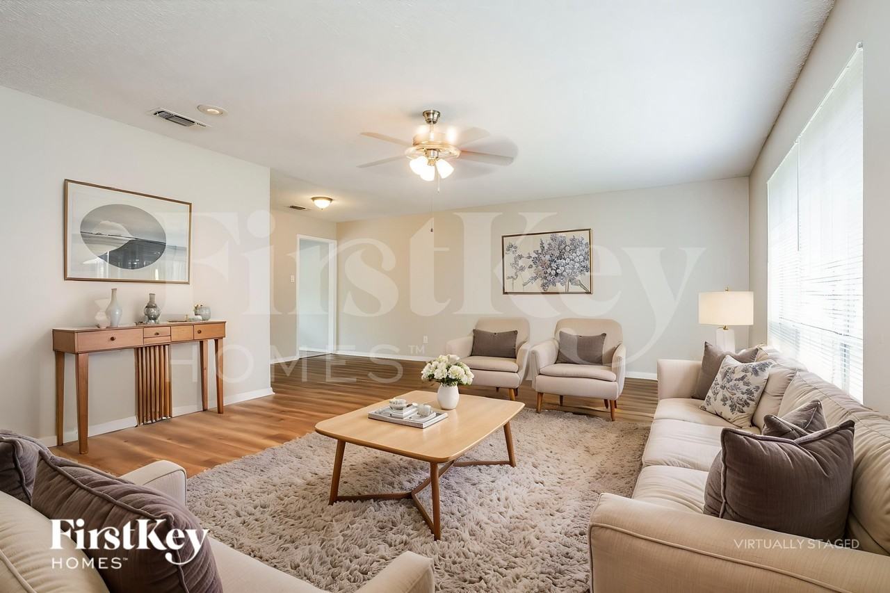 1504 Terrace St - Photo 4 of 20