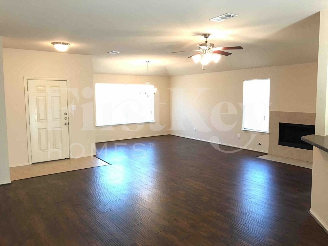 1218 Jewell Ln - Photo 3 of 50