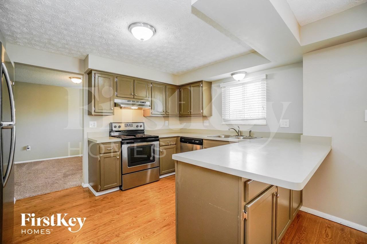 12111 Peppermill Ln - Photo 5 of 15