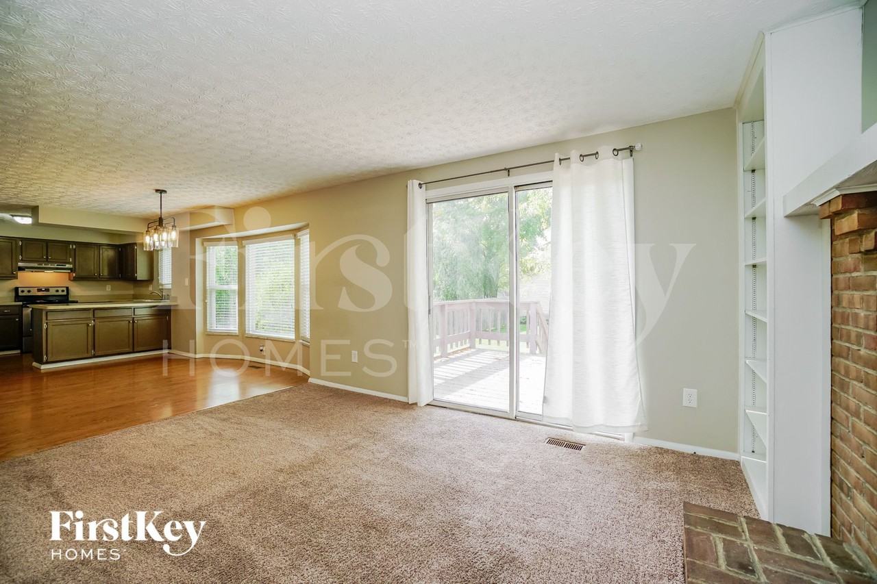 12111 Peppermill Ln - Photo 7 of 15