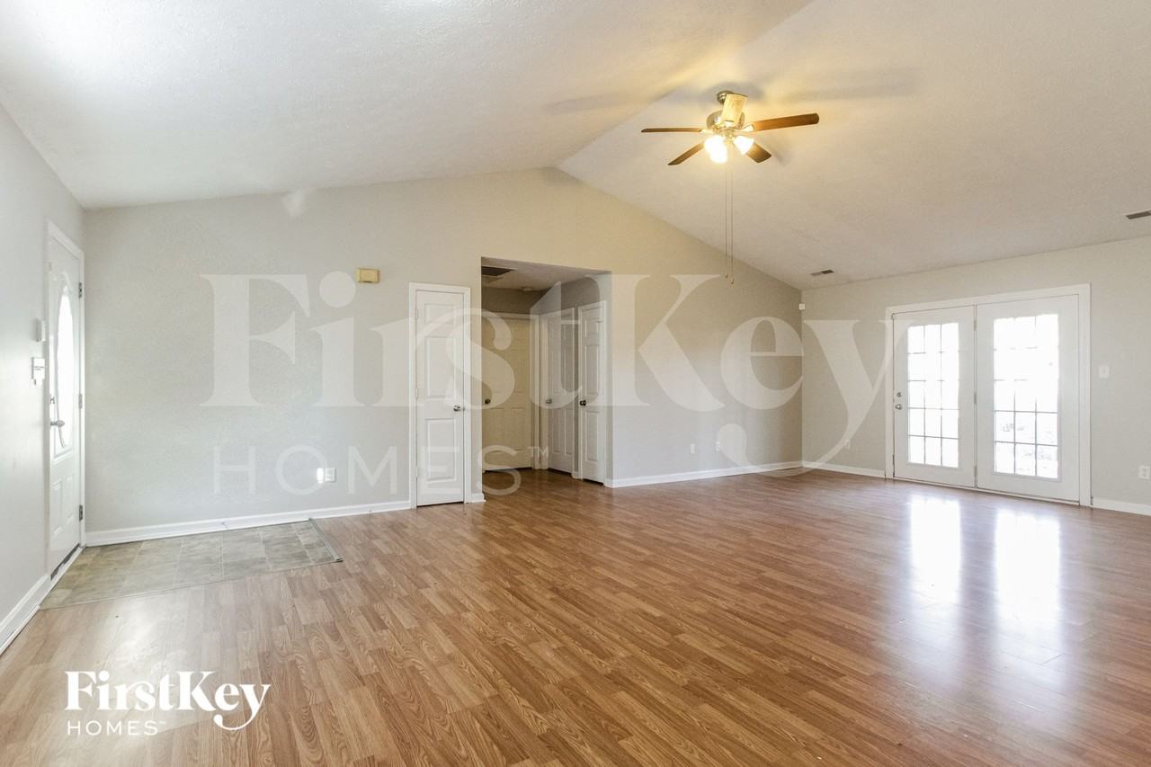11413 Kristen Cir - Photo 4 of 15
