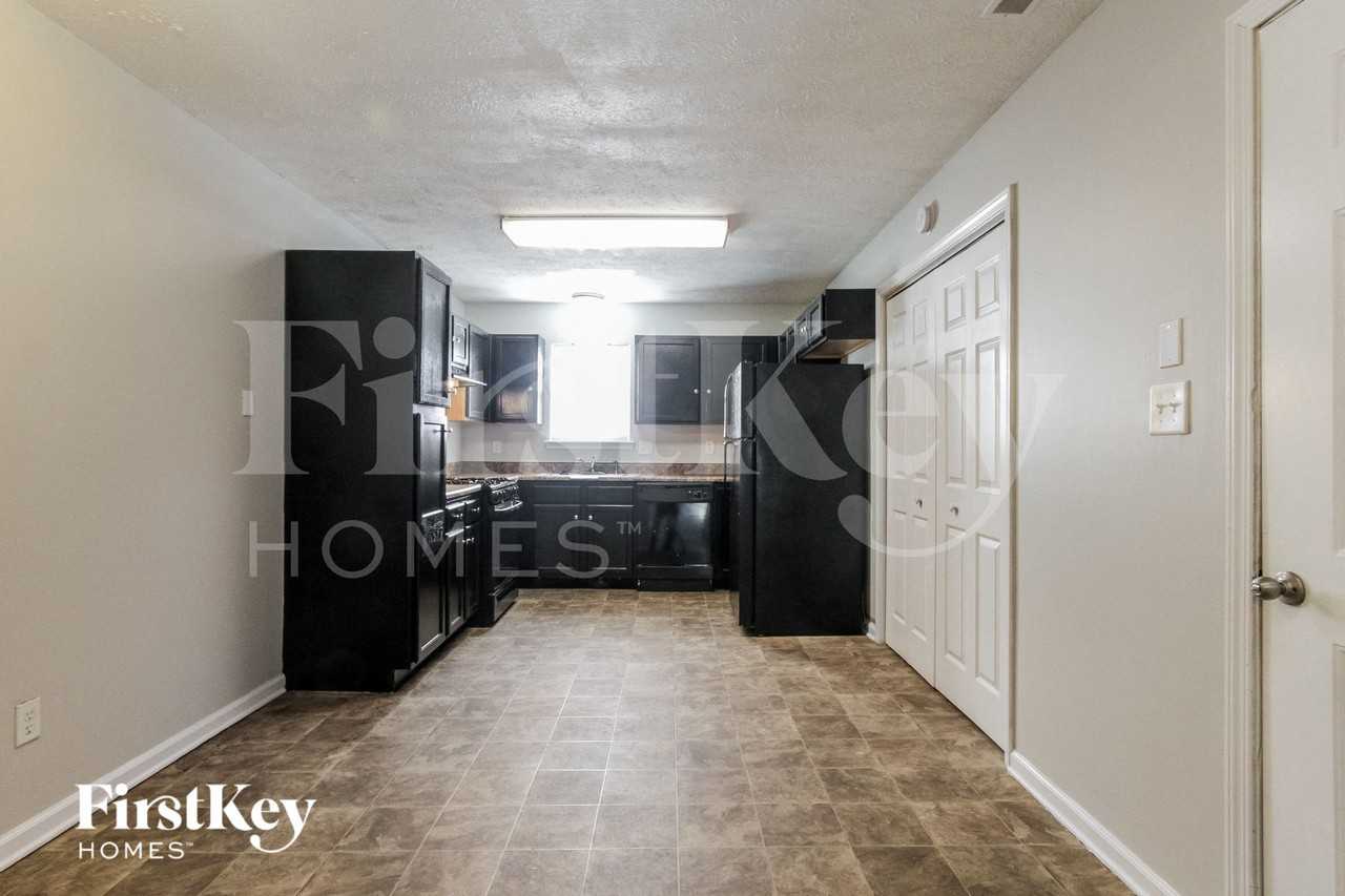 11413 Kristen Cir - Photo 6 of 15