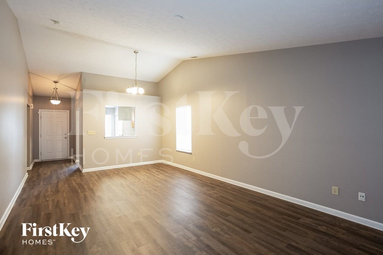 11398 Lucky Dan Dr - Photo 3 of 15