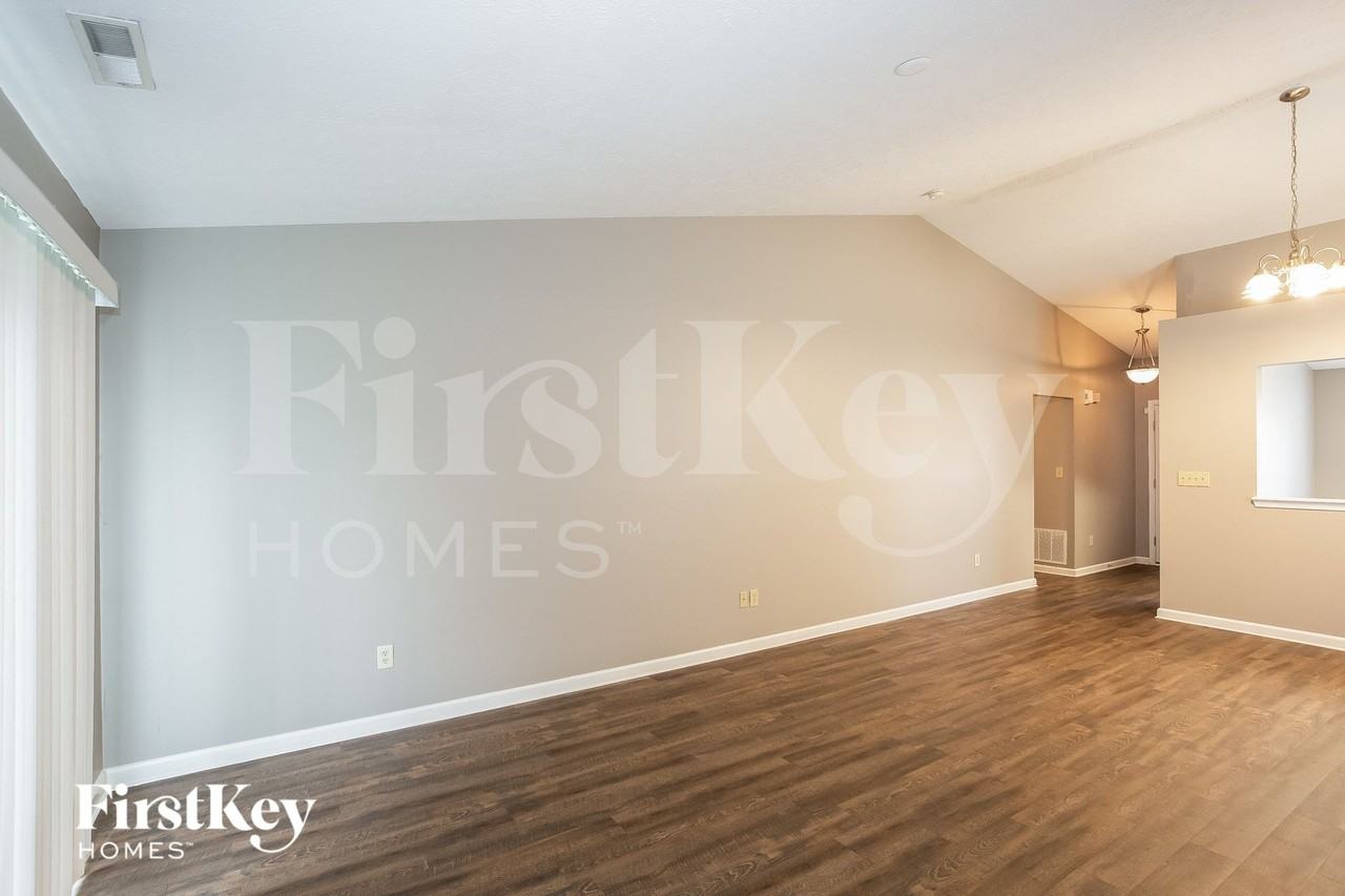 11398 Lucky Dan Dr - Photo 4 of 15