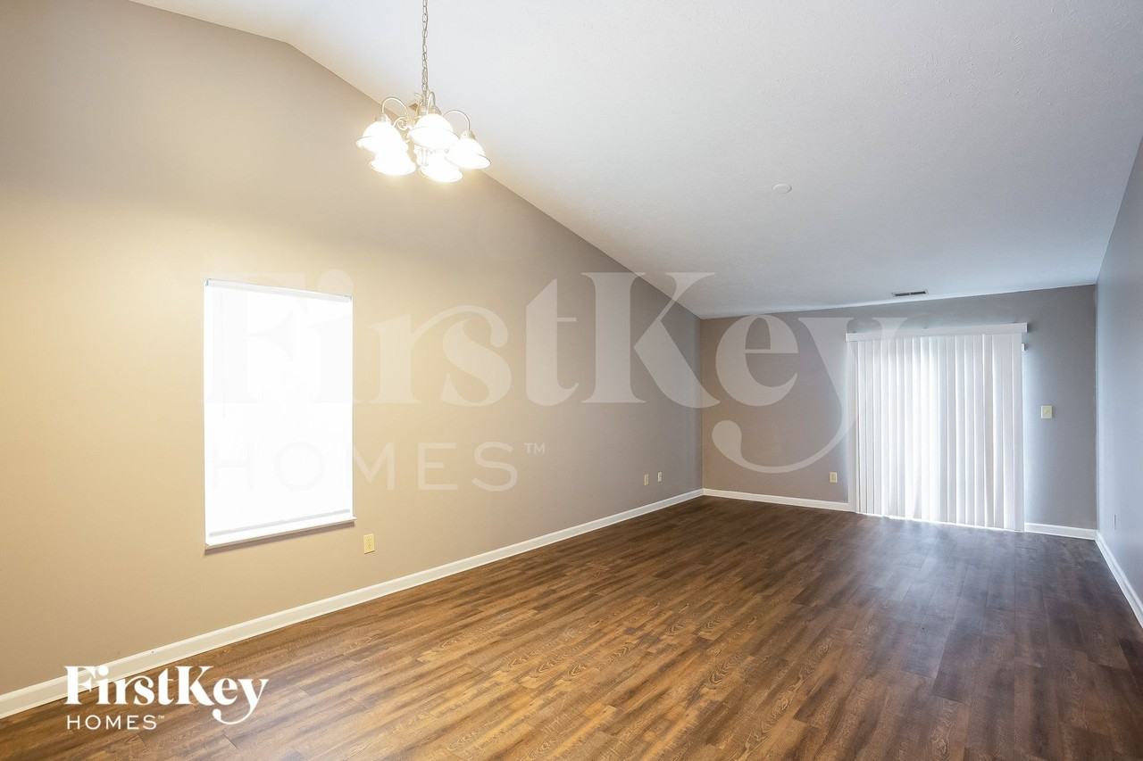 11398 Lucky Dan Dr - Photo 5 of 15