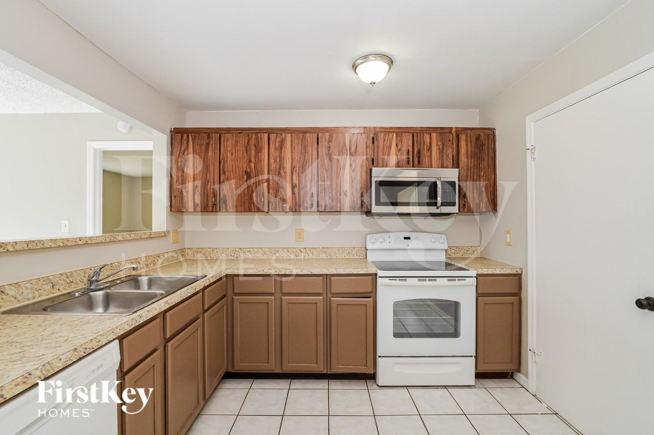 105 Alcala Dr - Photo 6 of 19