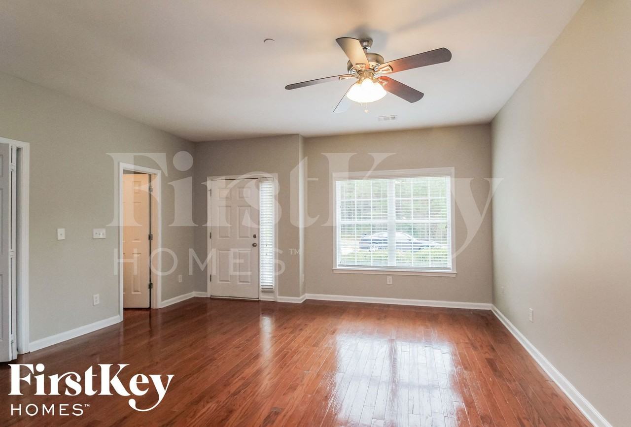 10140 Benton Woods Dr Bldg A #4 - Photo 3 of 15