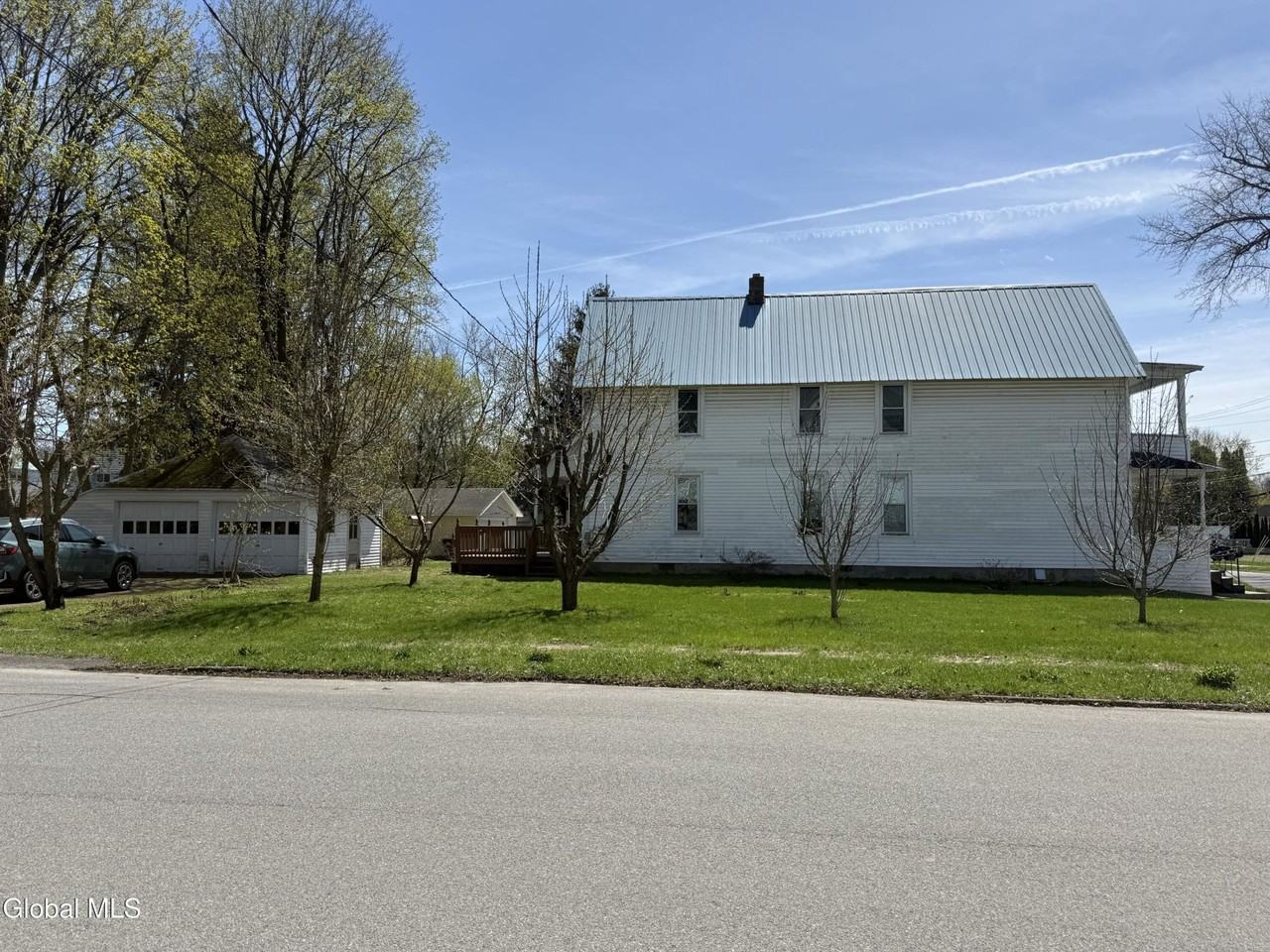 S Kingsboro Ave - Photo 2 of 15