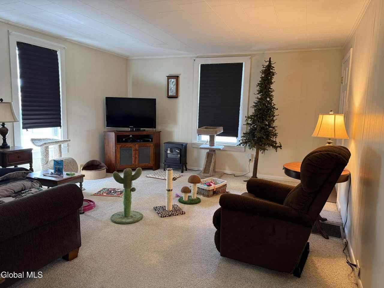 S Kingsboro Ave - Photo 5 of 15