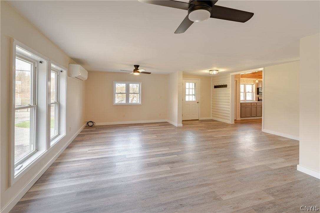 6082 Reservoir Rd - Photo 5 of 26