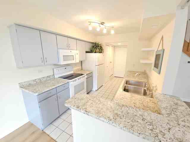 1276 N Knollwood Dr - Photo 2 of 15