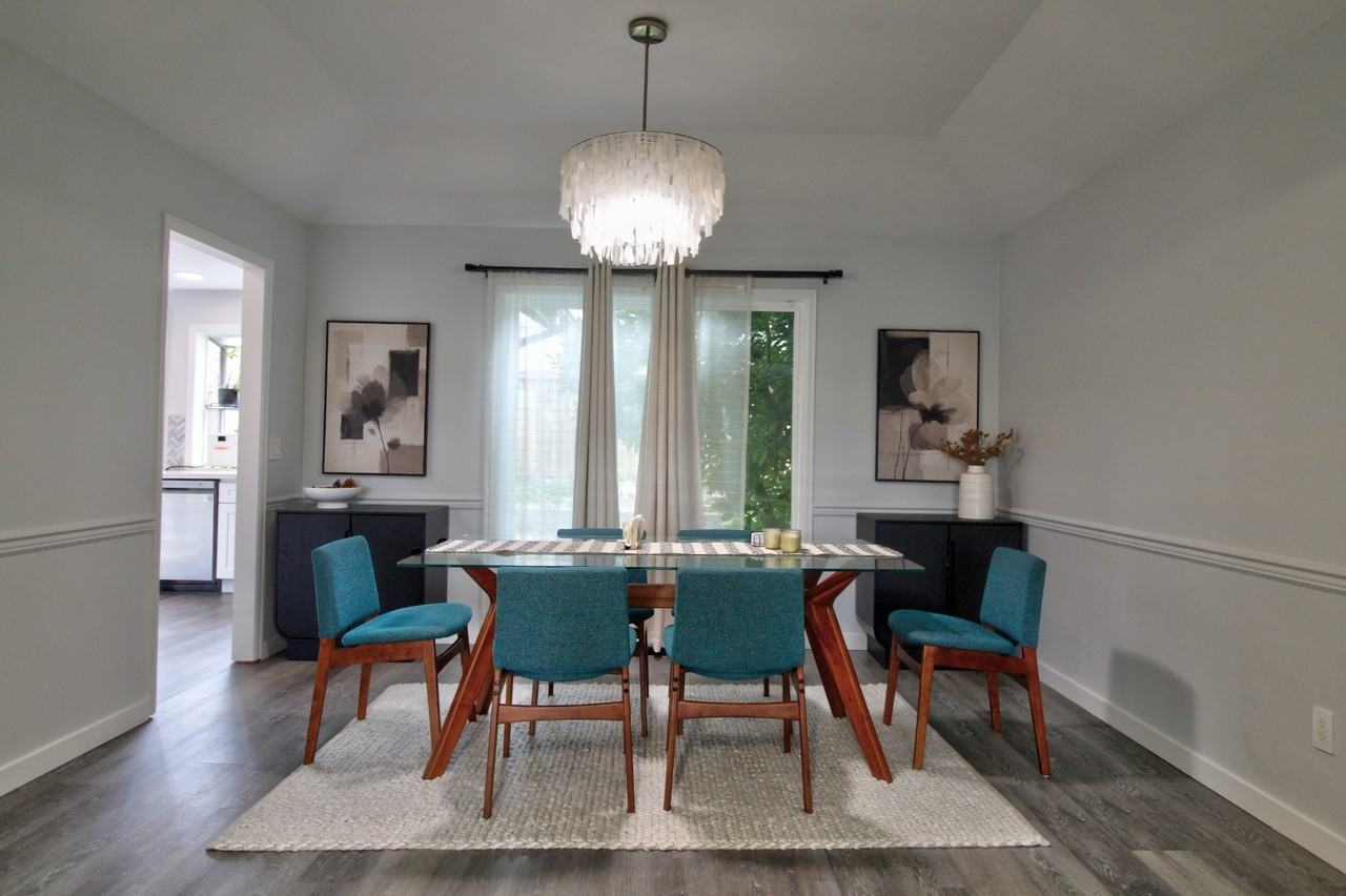 940 223rd Pl Ne - Photo 6 of 17