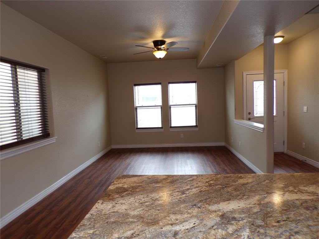 9381 Piedmont Pt - Photo 4 of 20