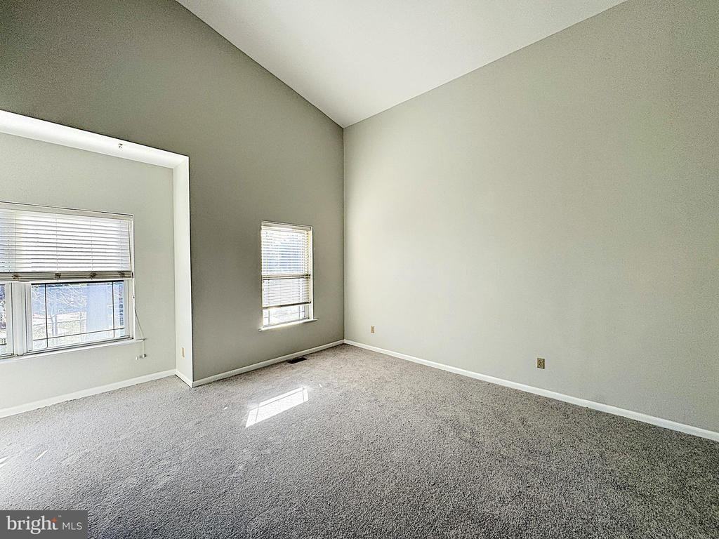 1326 Central Ave ##B - Photo 7 of 11