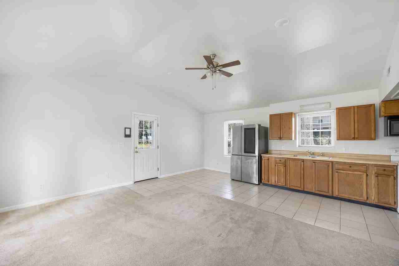 208 Telegraph Rd - Photo 2 of 17