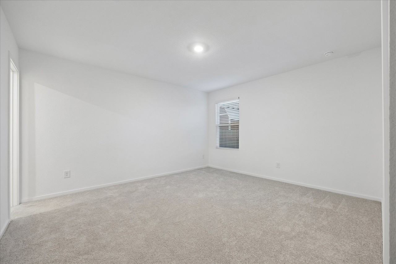 337 Grayson Baw Ln - Photo 4 of 20