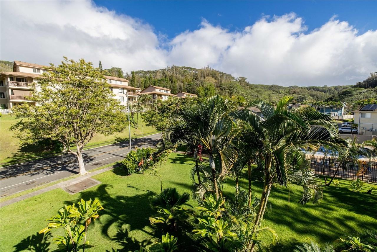 95-919 Wikao St - Photo 2 of 4