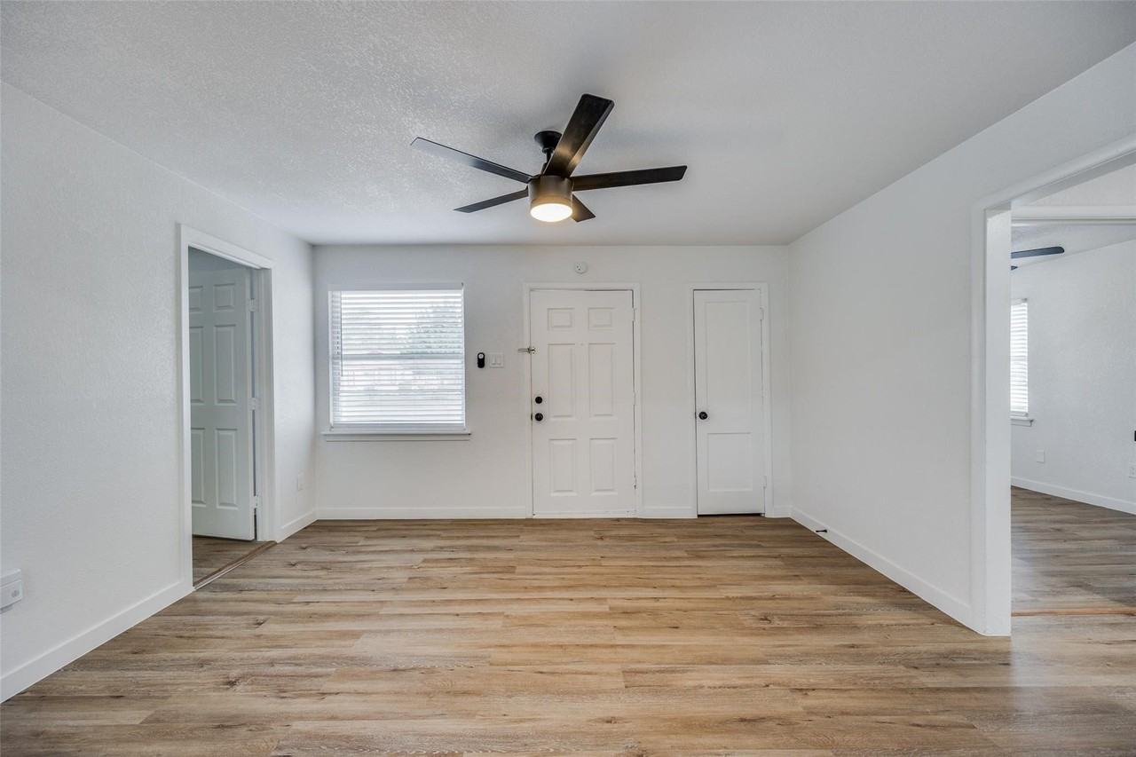 2726 El Capitan Dr - Photo 4 of 12