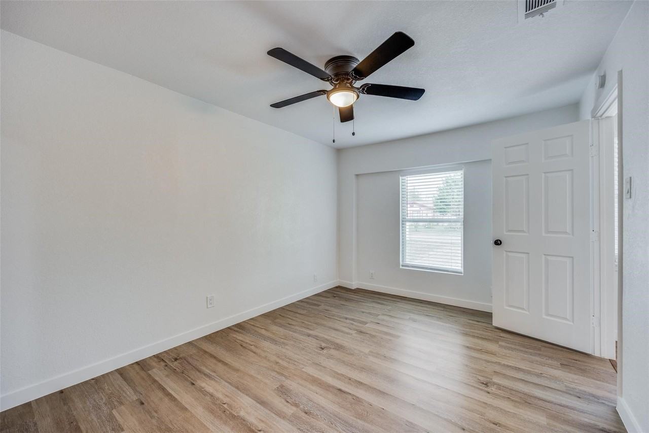 2726 El Capitan Dr - Photo 5 of 12