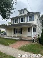 featured image of 34 Wolfle St