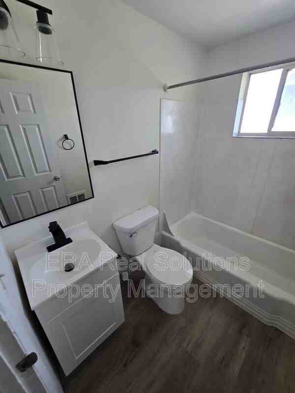 3400 Camp Chase Dr #4C - Photo 5 of 13