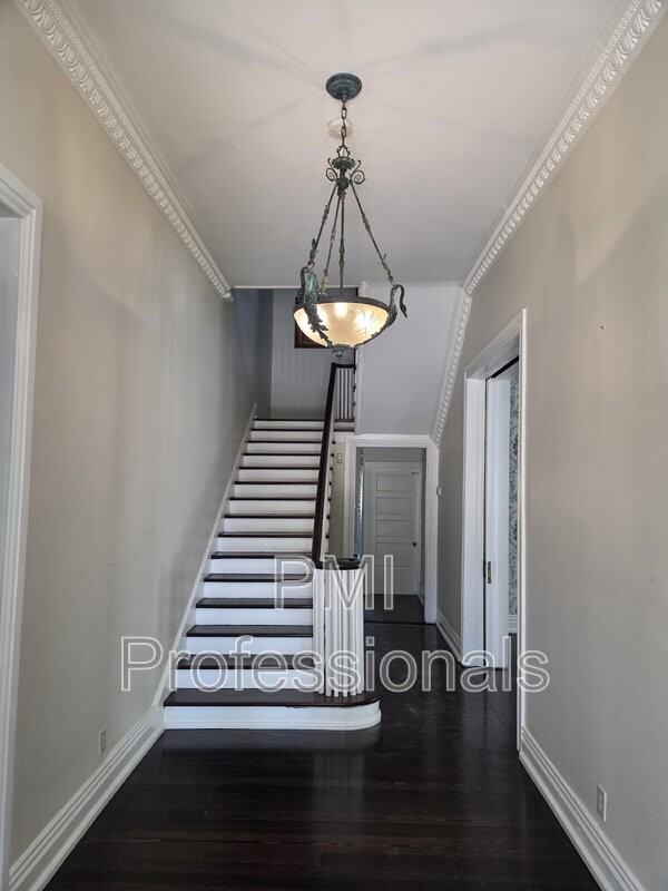 401 E Main St - Photo 2 of 27