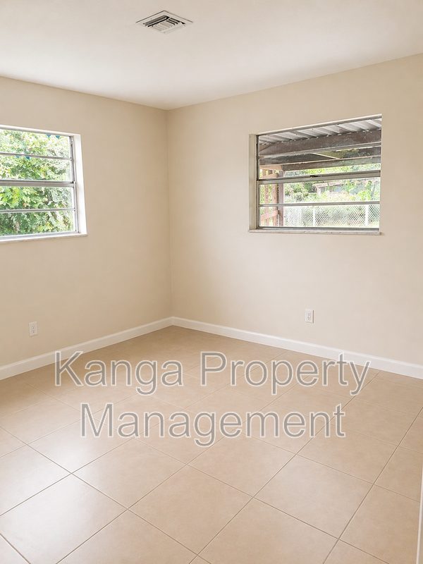 4317 Cocoanut Rd - Photo 7 of 11