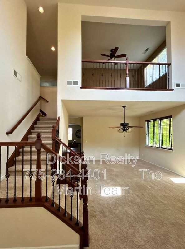 7263 Fox Wood Ln - Photo 3 of 29