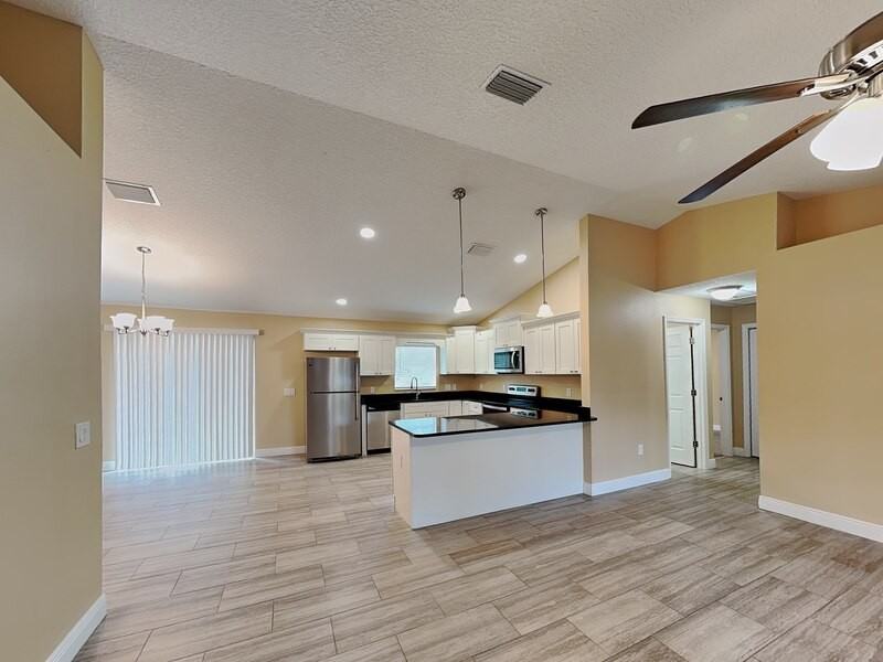 3732 W Wilburton Dr - Photo 2 of 21