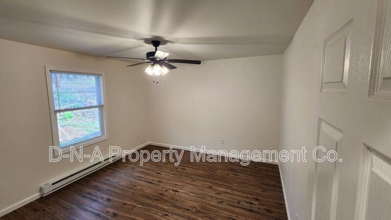 1334 Dreher Ave - Photo 4 of 6