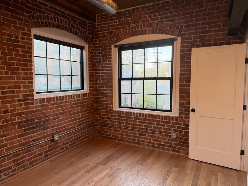 1665 Main St - Photo 4 of 10