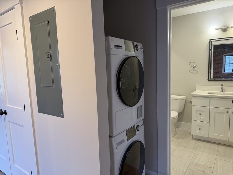 1665 Main St - Photo 7 of 10