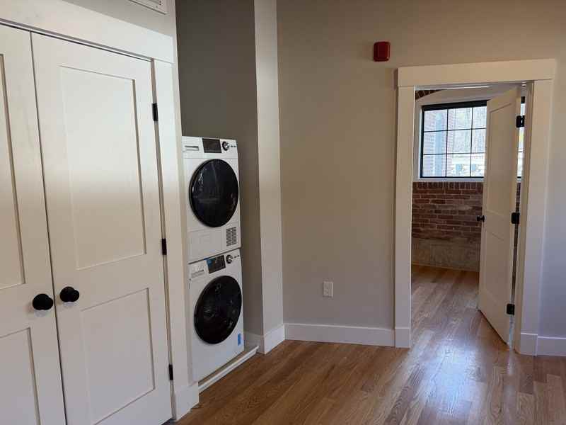 1665 Main St - Photo 3 of 9