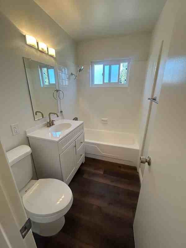 1305 N Garfield Ave ##1 - Photo 4 of 9