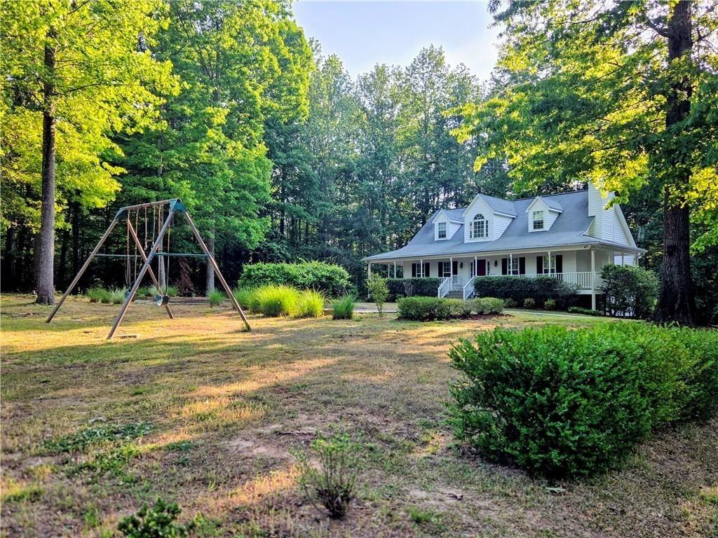 3060 Glen Wallace Dr - Photo 2 of 50