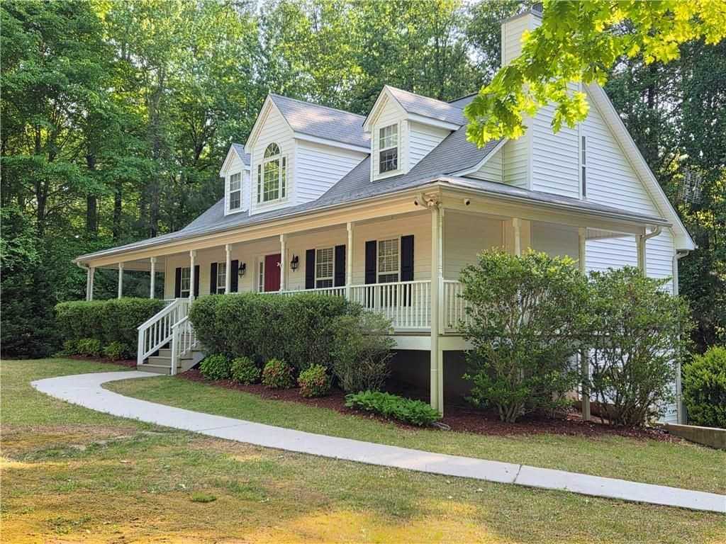 3060 Glen Wallace Dr - Photo 3 of 50