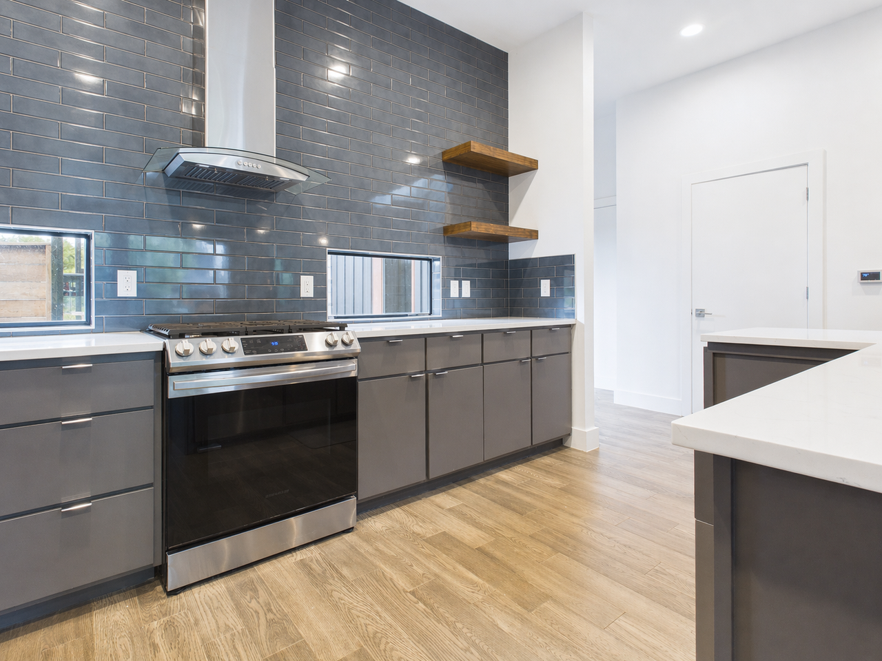 4402 Mount Vernon Dr #202 - Photo 2 of 45