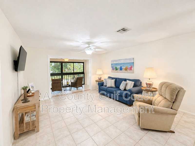 275 Mission Trl W #H - Photo 2 of 16