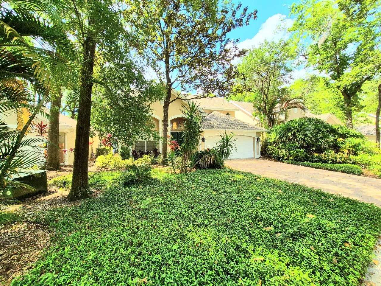 2214 Green Oaks Ln - Photo 3 of 50