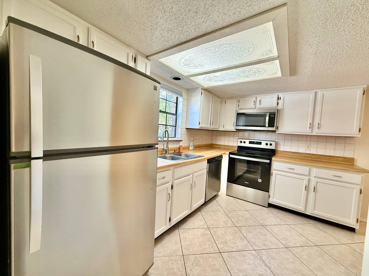 3416 Sunrise Villas Ct N - Photo 4 of 25