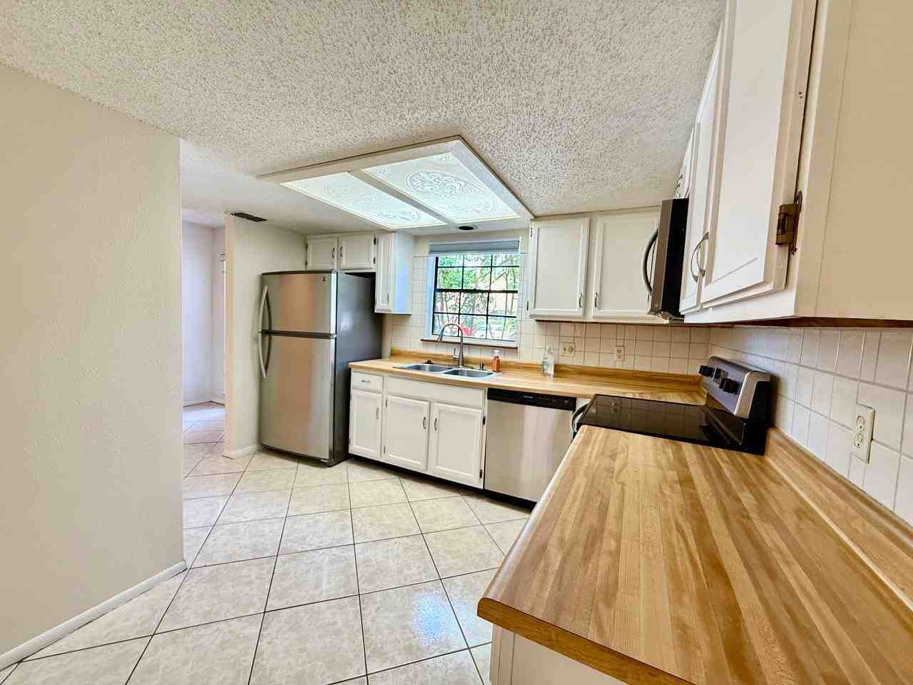 3416 Sunrise Villas Ct N - Photo 5 of 25