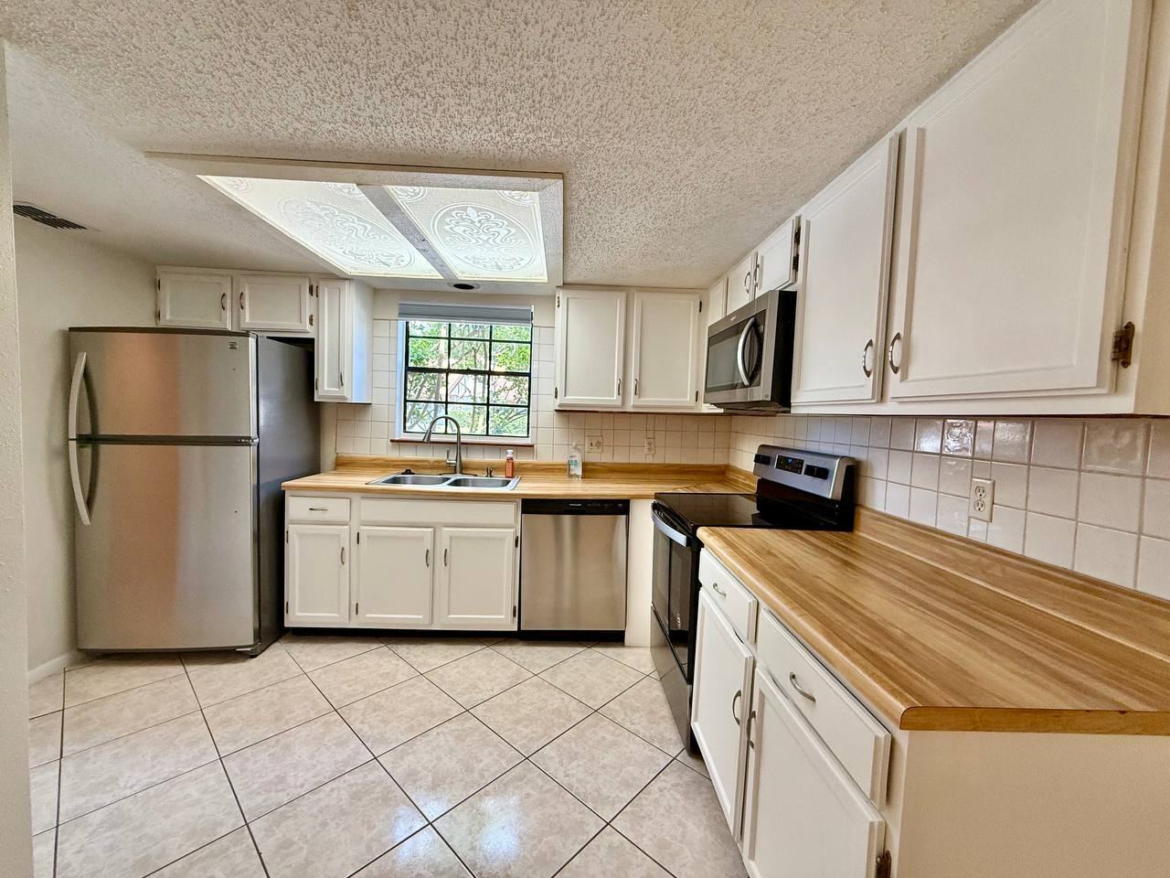 3416 Sunrise Villas Ct N - Photo 6 of 25