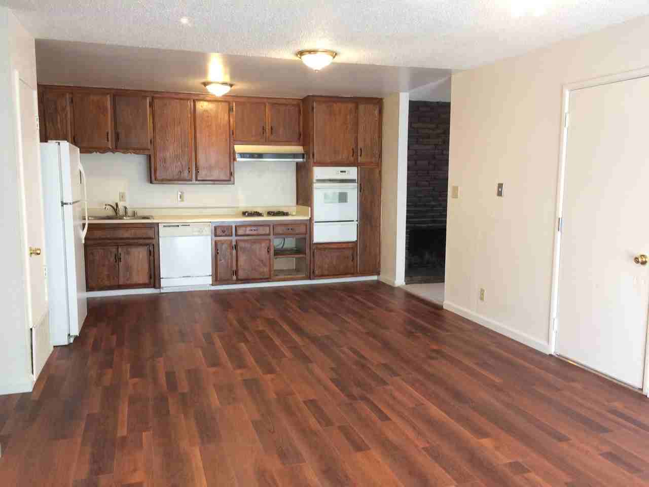 5322 Castle St - Photo 4 of 7