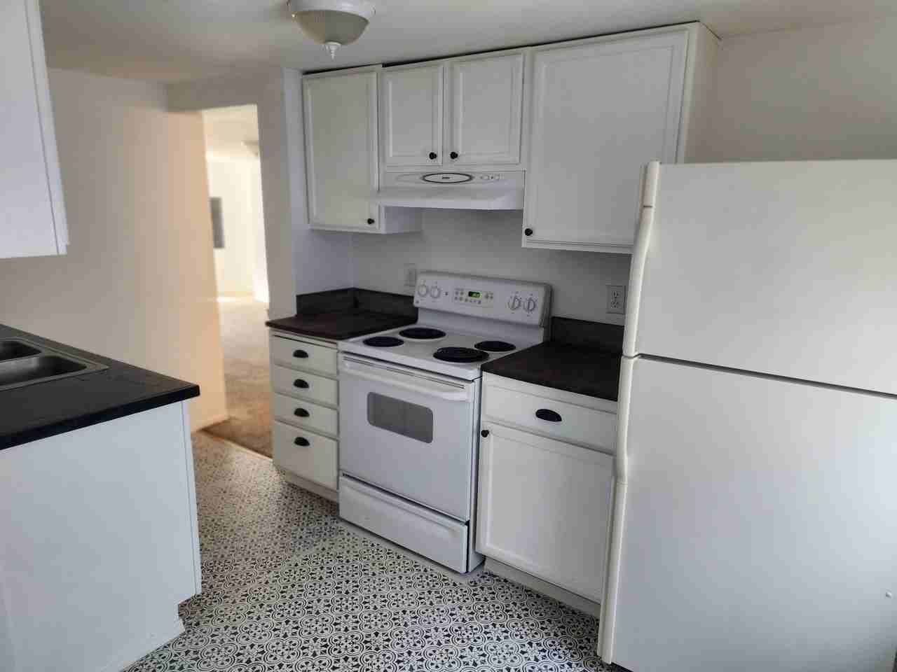 1409 W Railroad Ave #A - Photo 7 of 10