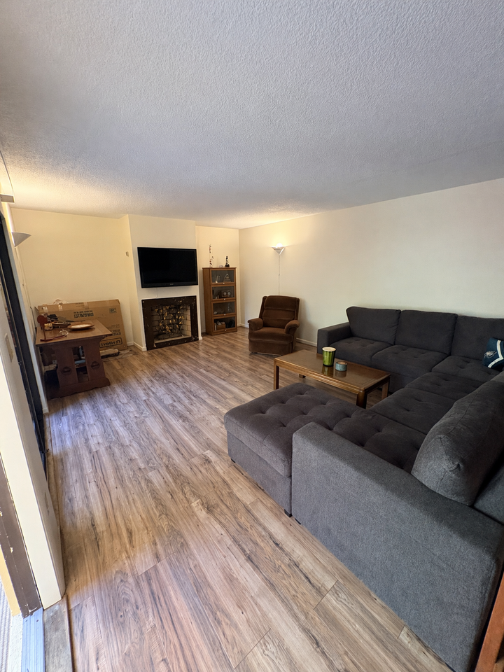 3810 Saxon Dr - Photo 7 of 21