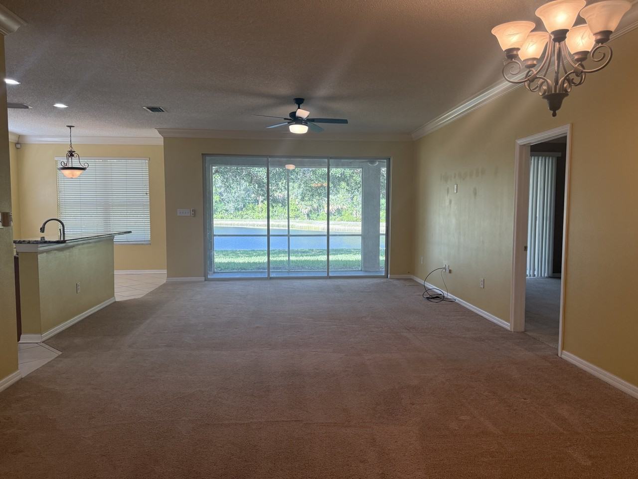 19138 Meadow Pine Dr - Photo 3 of 15