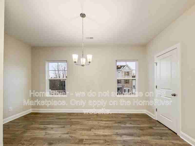 1927 Fishamble St - Photo 5 of 21