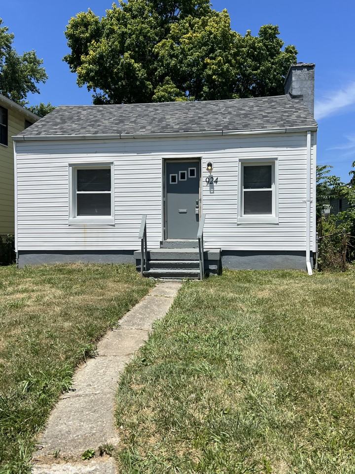 924 E 18th Ave - Photo 2 of 30